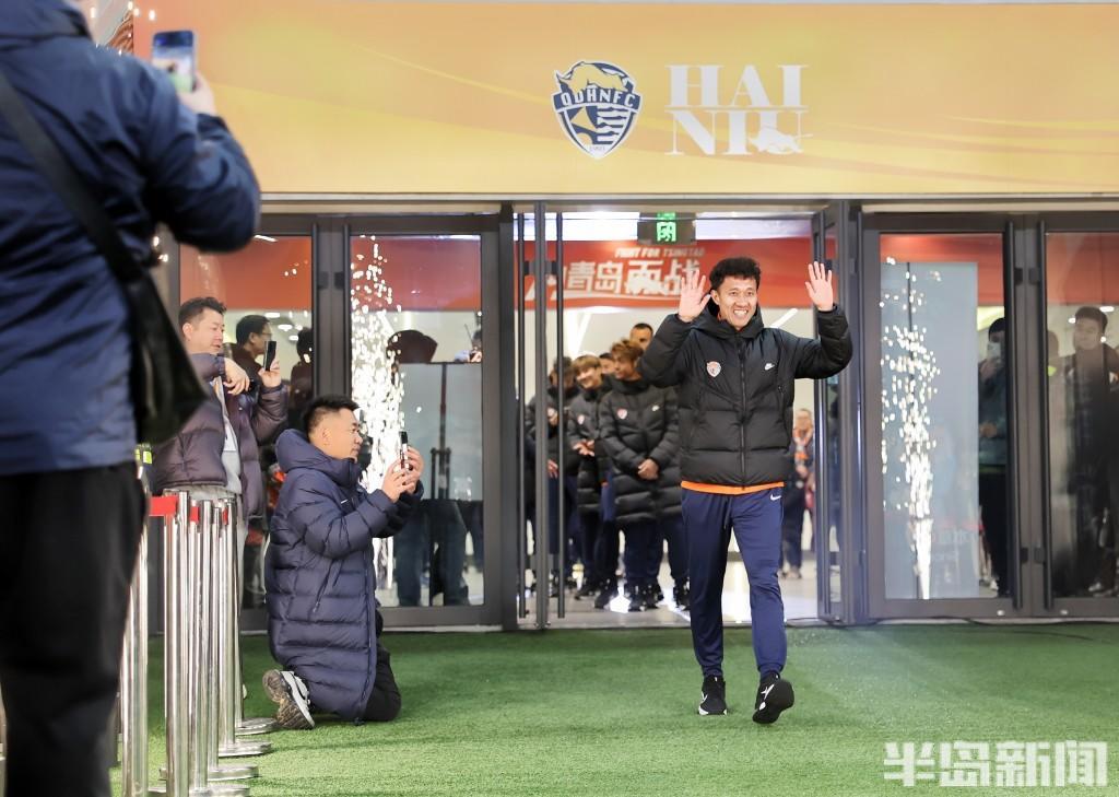 咪咕高清视频-马年“牛”起来！青岛海牛举行新赛季出征仪式，主教练米兰要踢出攻势足球